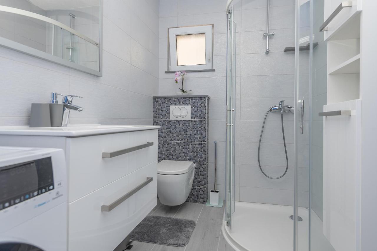 App Anna Apartment Makarska Exterior photo